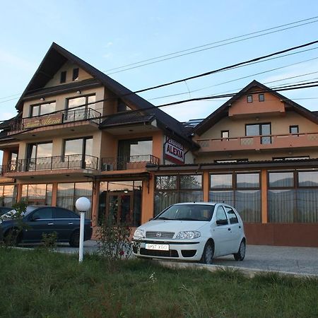 Pensiunea Alexia Piatra Neamt Exterior photo